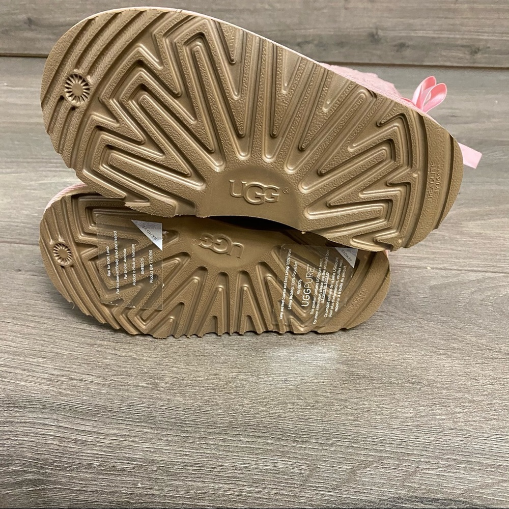 SOLD UGG | Bailey Bow II Ruffles Boot Baby Pink 10 - Picture 6 of 9